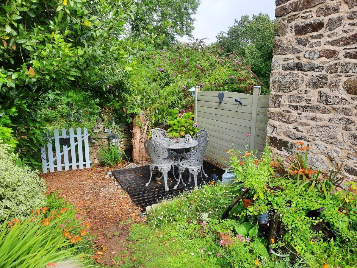Maison Accueillante A Cleden-Cap-Sizun Avec Jardin Clos Exteriér fotografie